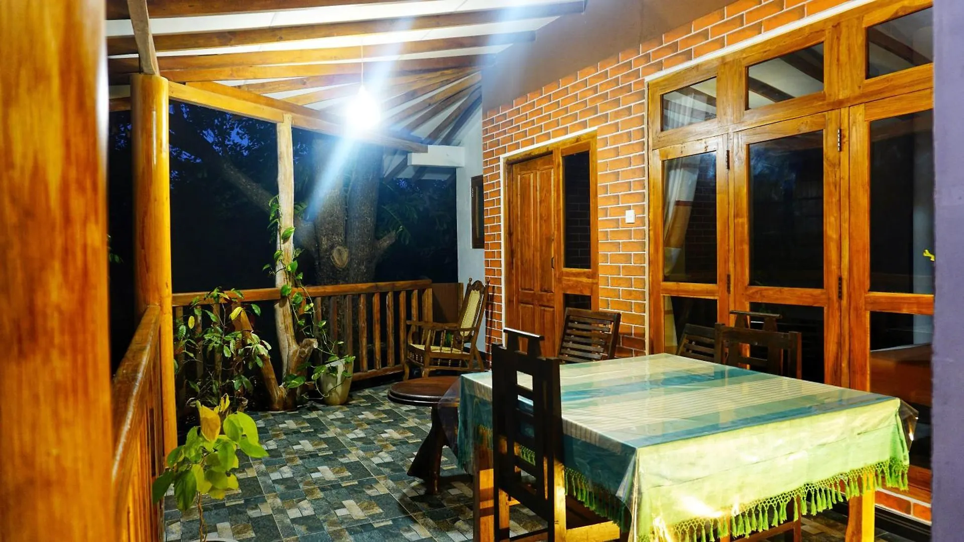 Sigiri Dilu Villa Sigiriya